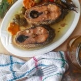 西班牙风格的沙丁鱼bangus in Oil in Oner platterGydF4y2Ba